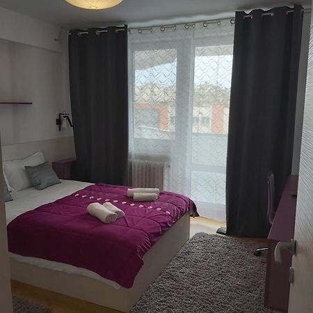 Chic Apartament Deva Quarto foto